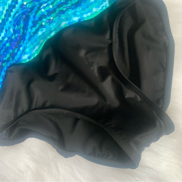 Miraclesuit Escape Underwired One Piece Swim Suit - Picture 3 of 10
